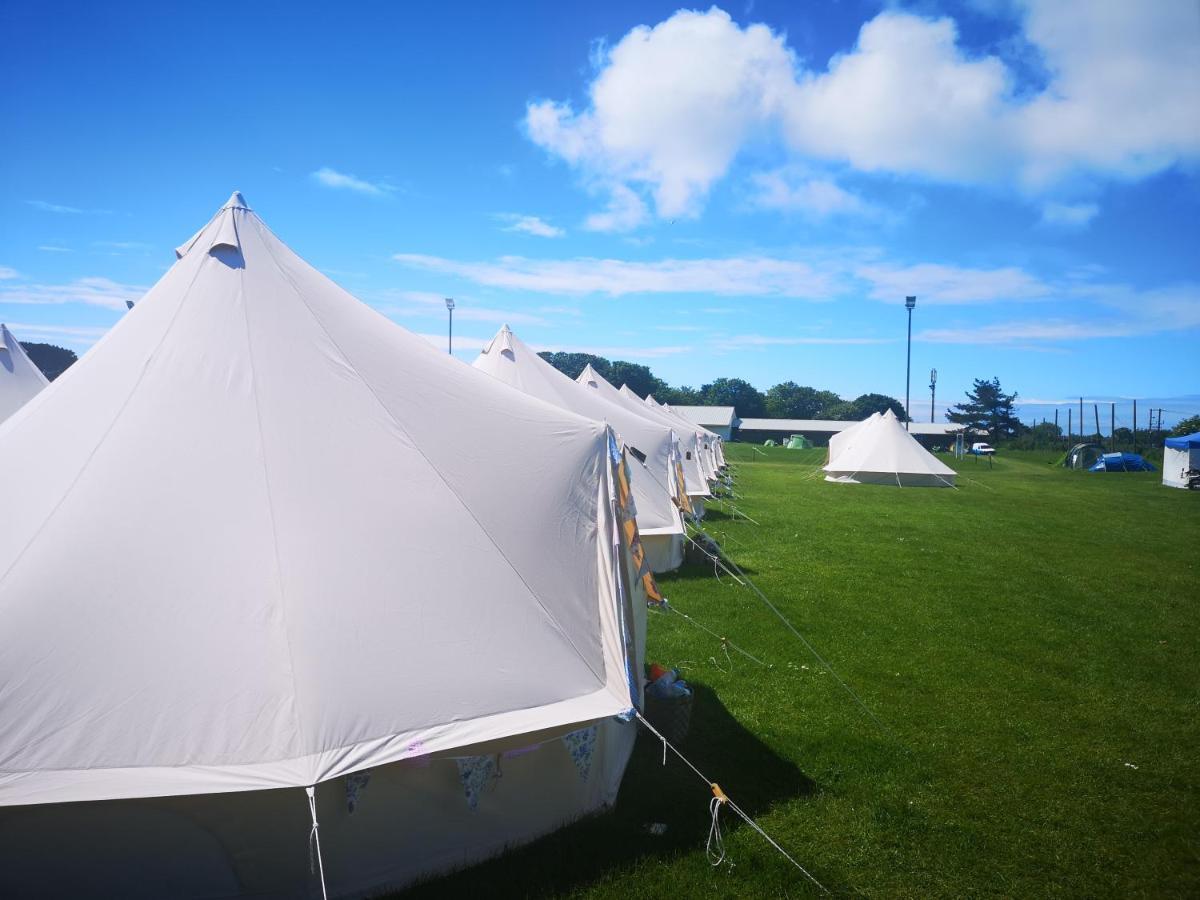 Nine Yards Bell Tents At The Tt - คาสเซิลทาวน์ ภายนอก รูปภาพ