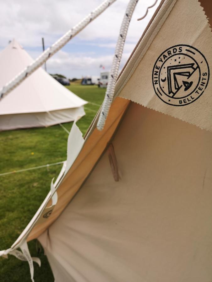 Nine Yards Bell Tents At The Tt - คาสเซิลทาวน์ ภายนอก รูปภาพ